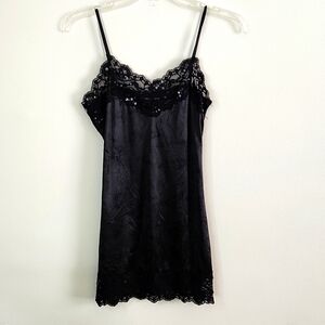 DKNY lace trim satin cami with sequin detail side slits stretch Y2K women medium